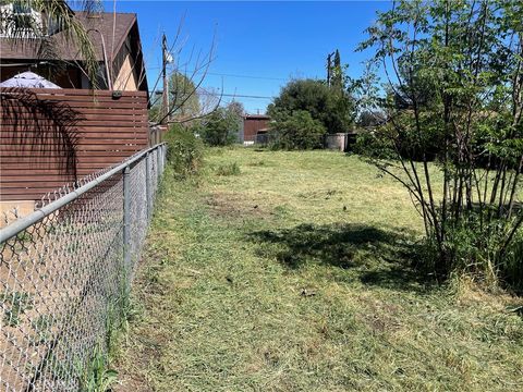 24726 1st Murrieta CA 92562