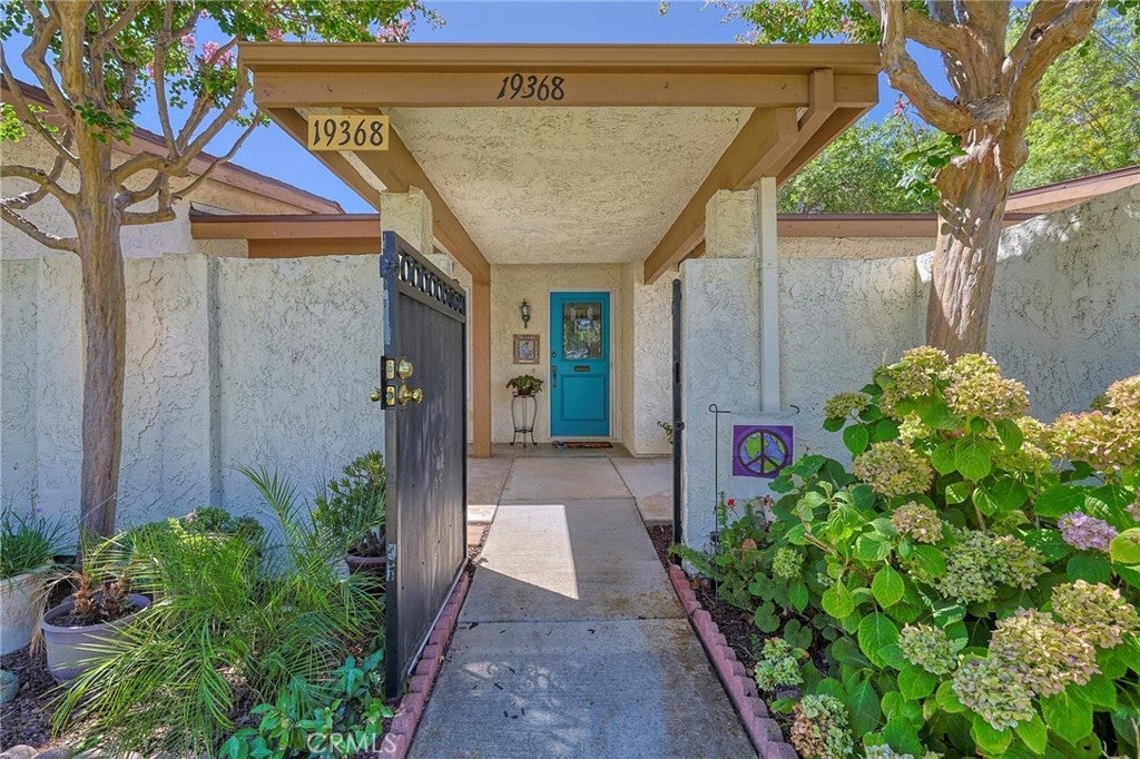 19368 Avenue Of The Oaks