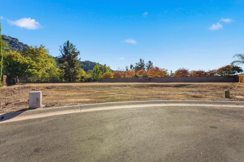 Valley Center - Land