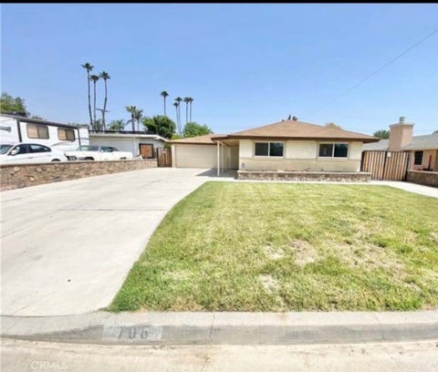 Photo of 706 Kemp St, Riverside, CA 92501 (MLS # HD26168300)