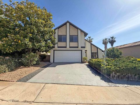 Photo of 13756 Via Tres Vistas VIS, San Diego, CA 92129 (MLS # 260014031SD)