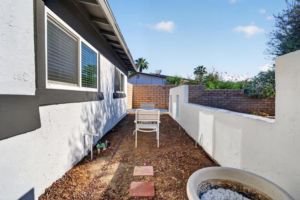43081 Balsam Lane
