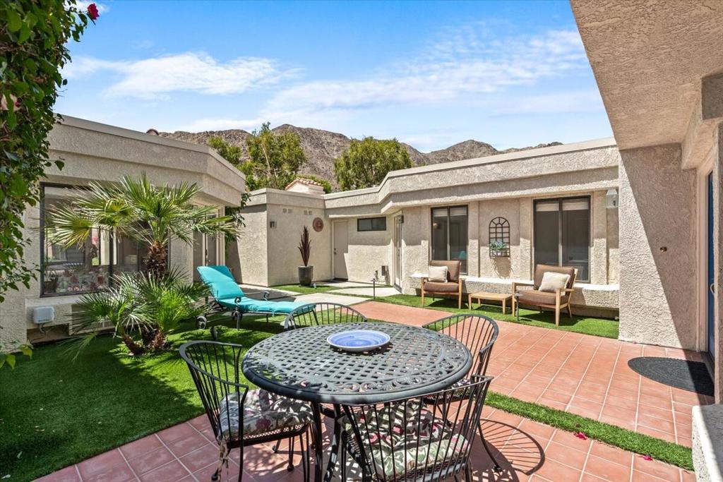Santa Rosa Cove Coun - Residential