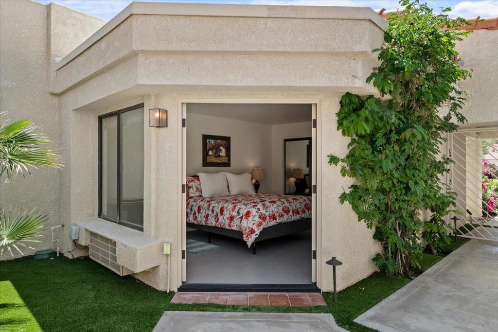 Santa Rosa Cove Coun - Residential