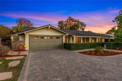 Photo of 428 San Lucas Drive, Solana Beach, CA 92075 (MLS # ND25277303)