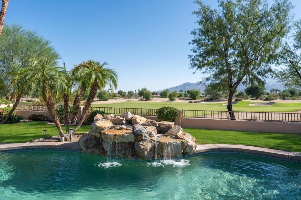 PGA Greg Norman - Residential