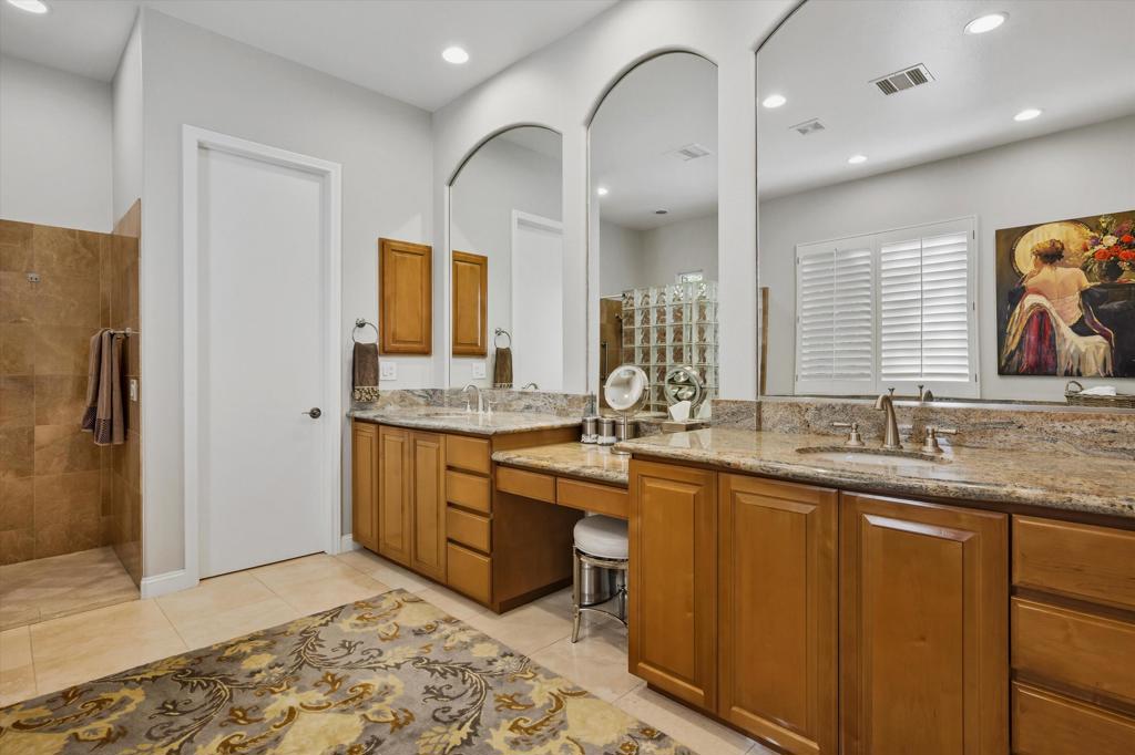 PGA Greg Norman - Residential