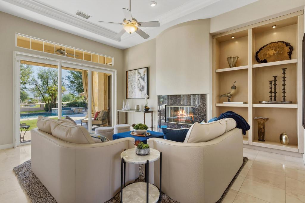 PGA Greg Norman - Residential