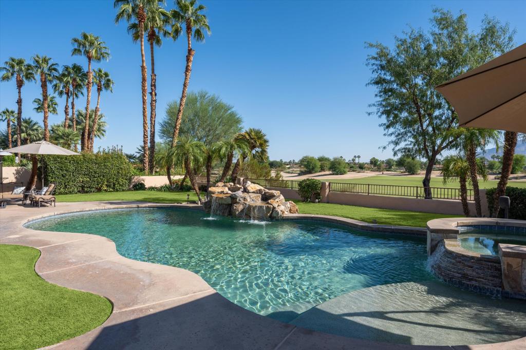PGA Greg Norman - Residential
