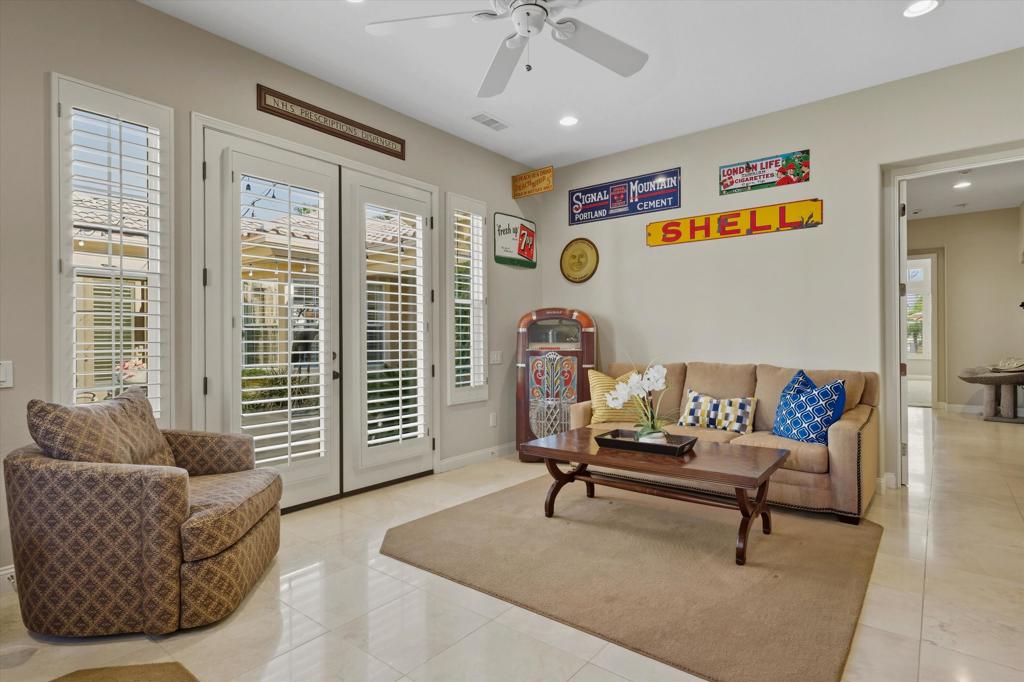 PGA Greg Norman - Residential