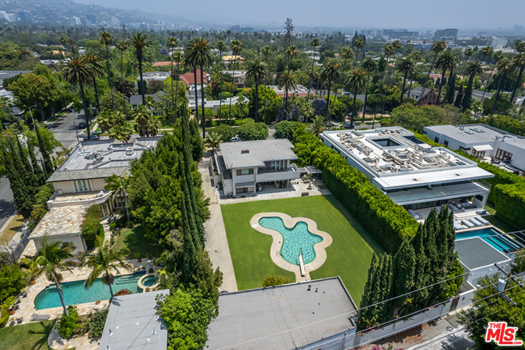 523 N Canon Drive