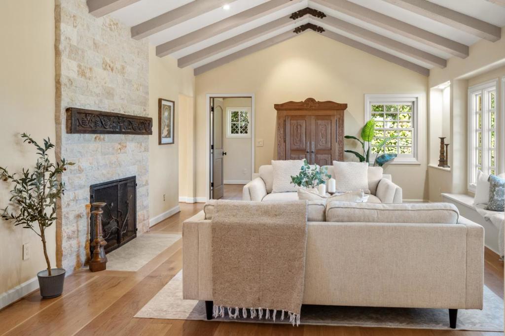 24320 San Pedro Lane