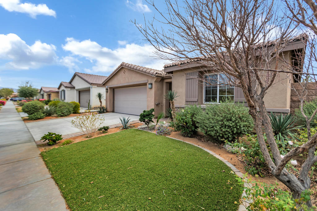 Terra Lago - Residential