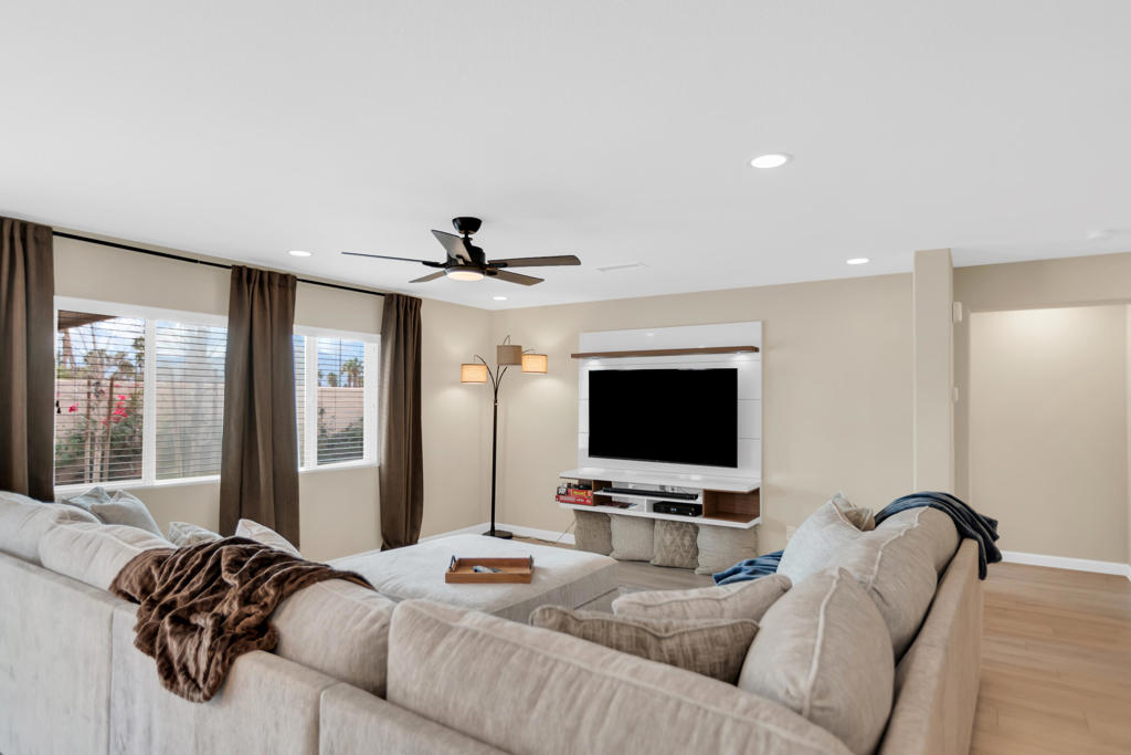 Terra Lago - Residential