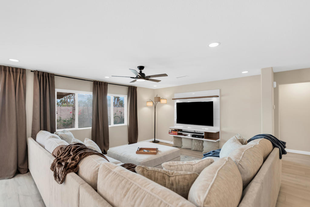 Terra Lago - Residential