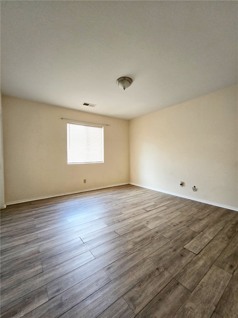 45521 13th Street W