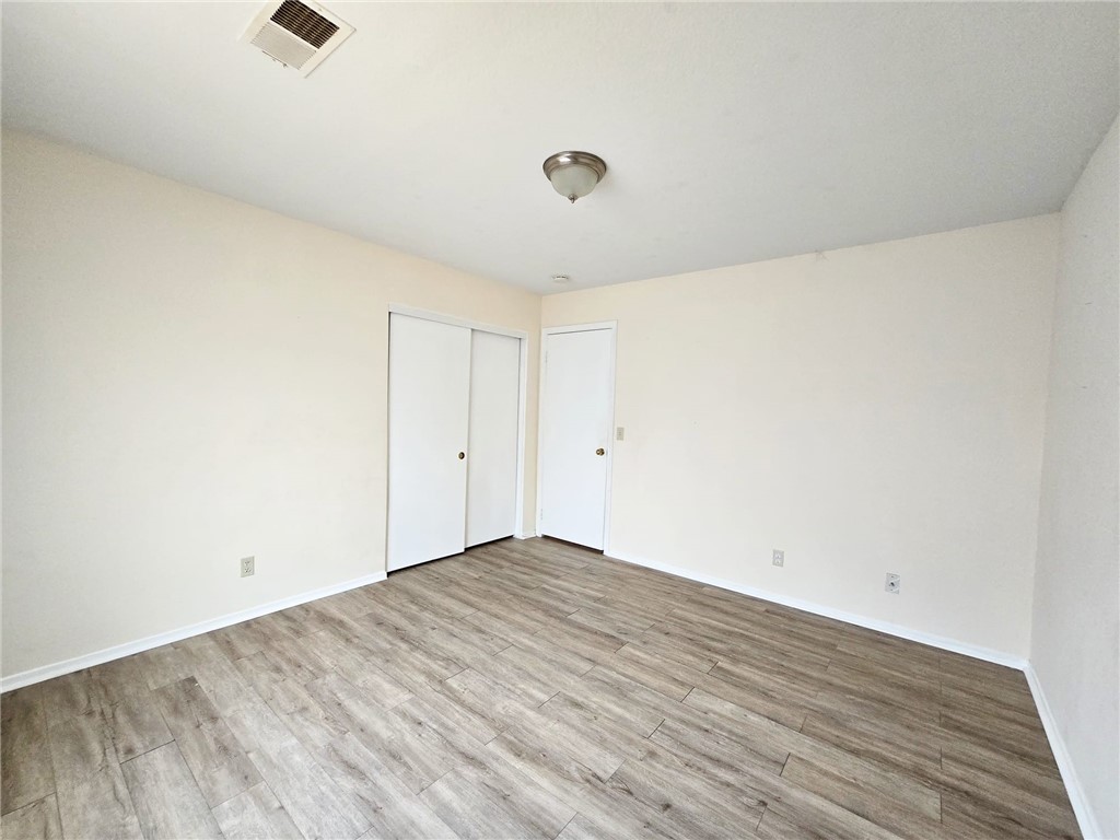 45521 13th Street W