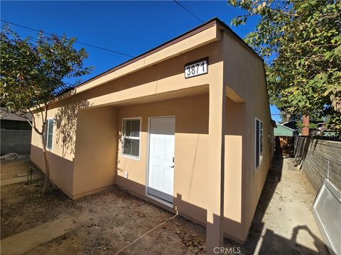 Photo of 3871 Bandini Avenue, Riverside, CA 92506 (MLS # CV26008909)
