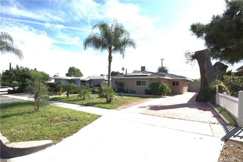 Photo of 1211 S Merrill St, Corona, CA 92882 (MLS # PW26062709)