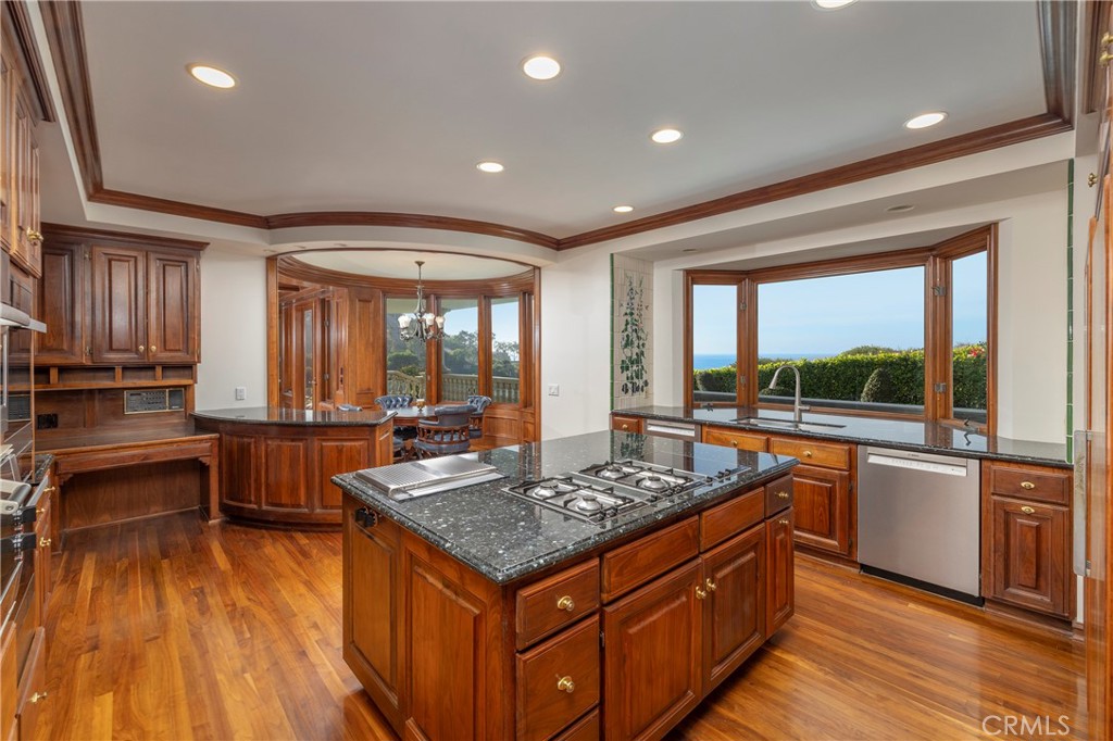 105 Irvine Cove Court