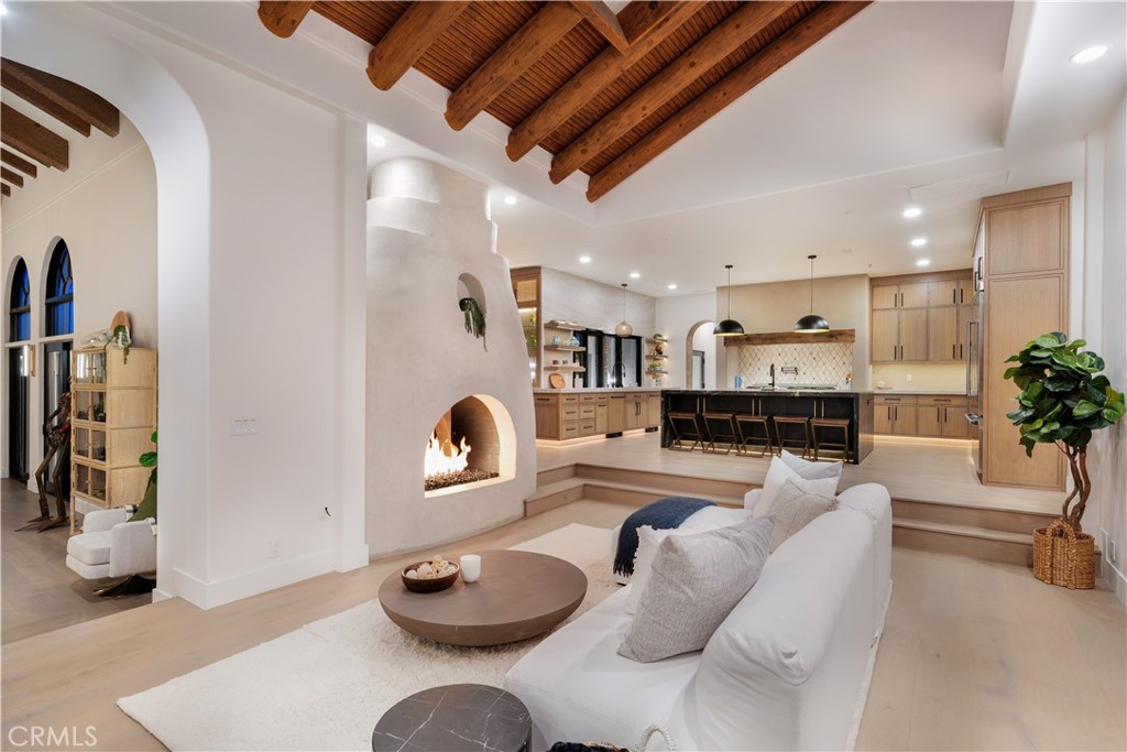 Country Club Estates (785) - Residential