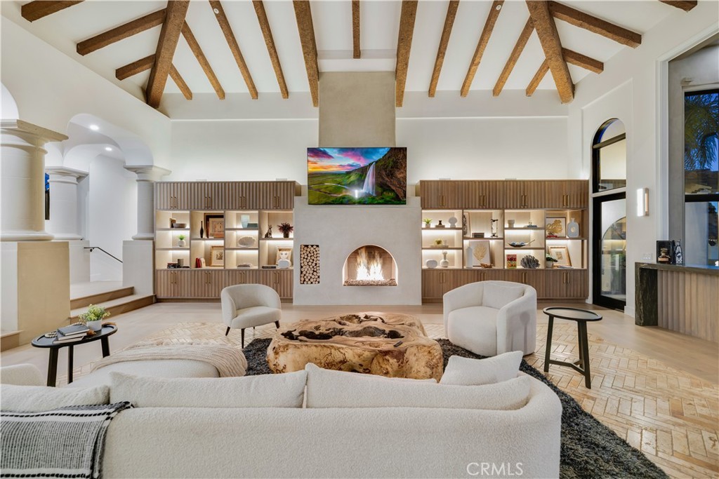 Country Club Estates (785) - Residential