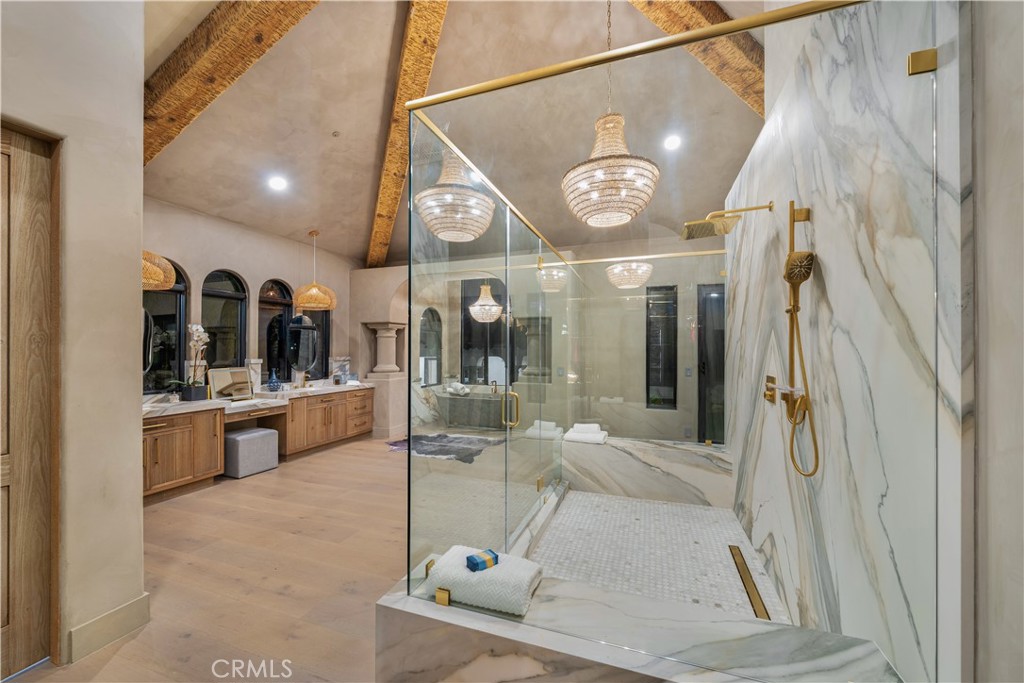 Country Club Estates (785) - Residential