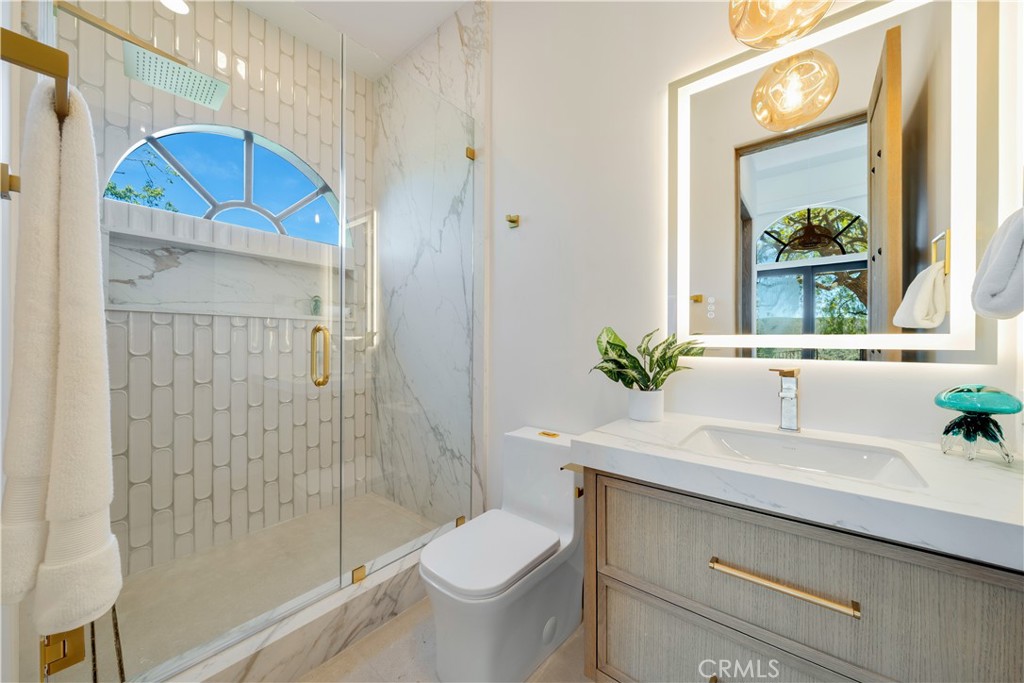 Country Club Estates (785) - Residential