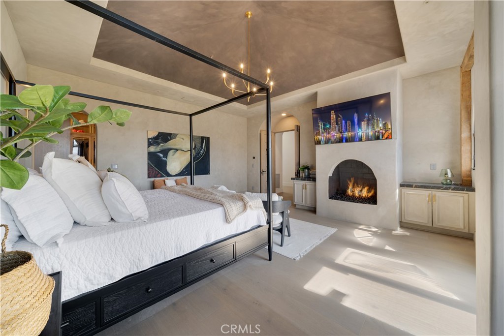 Country Club Estates (785) - Residential