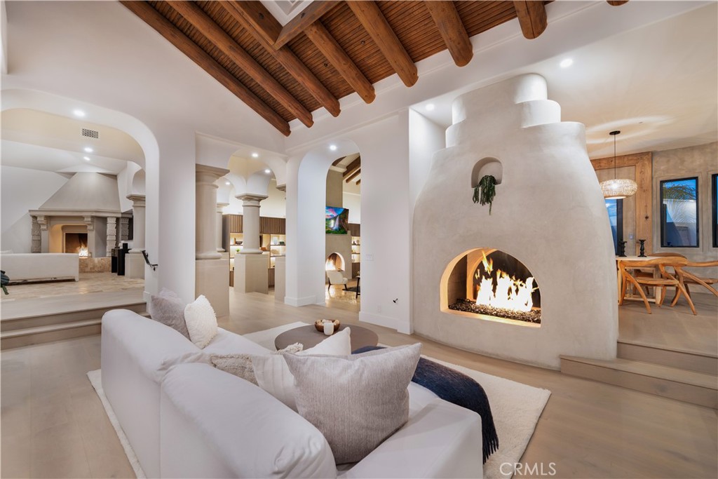 Country Club Estates (785) - Residential