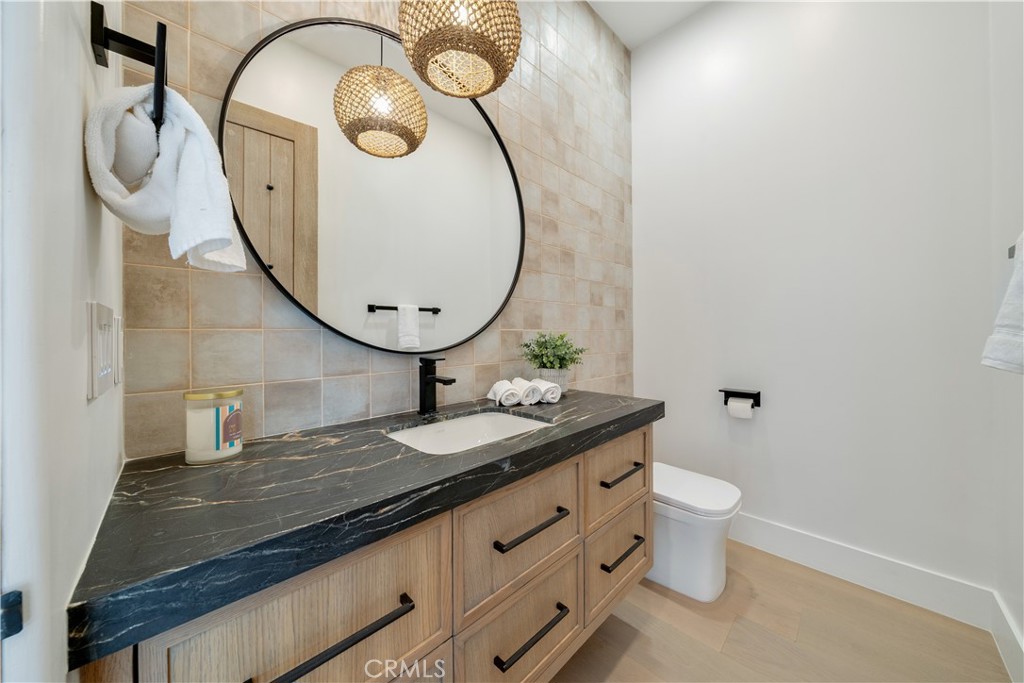 Country Club Estates (785) - Residential