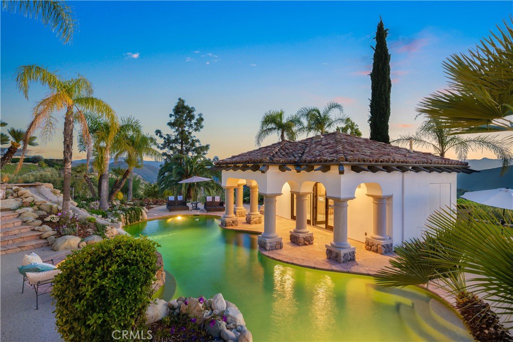 1090 Vista Ridge Lane