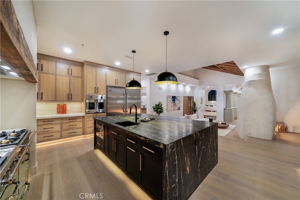 Country Club Estates (785) - Residential