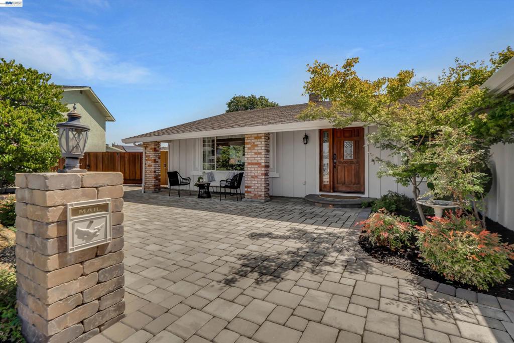 1460 Calais Ct CT, Livermore CA 94550