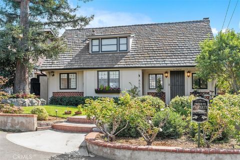 Photo of 455 Brooks Street, Laguna Beach, CA 92651 (MLS # OC25231945) Photo of 455 Brooks Street, Laguna Beach, CA 92651 (MLS # OC25231945)