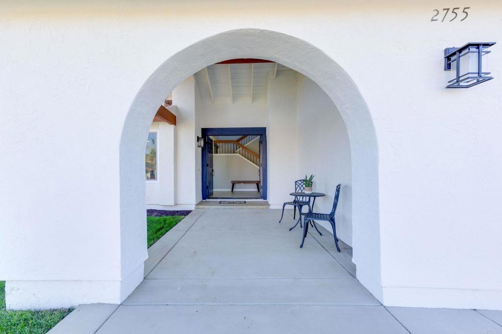 2755 Victoria Avenue