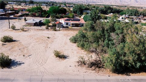 Photo of 67590 Hatchet Cactus Drive, Desert Hot Springs, CA 92241 (MLS # IG25070696)