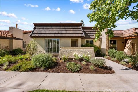 Photo of 2546 Northlake Circle, Westlake Village, CA 91361 (MLS # SR26080103)