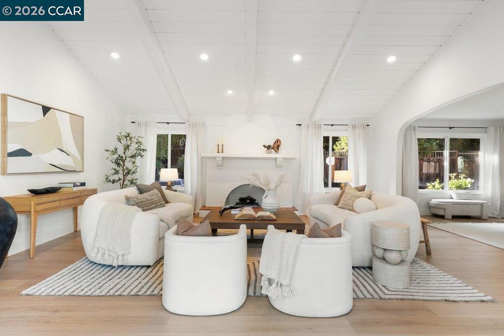 2431 Alamo Glen