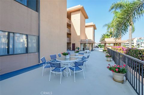 Tiny photo for 721 Esplanade #301, Redondo Beach, CA 90277 (MLS # PV25247708)