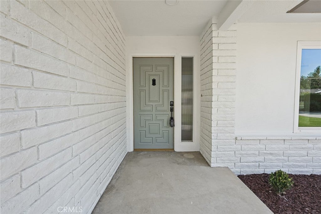 320 Hume