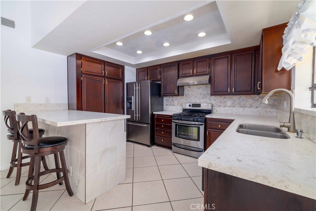 711 W Monticello Street