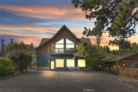 Photo of 42565 Moonridge Road, Big Bear Lake, CA 92315 (MLS # IG25223084)