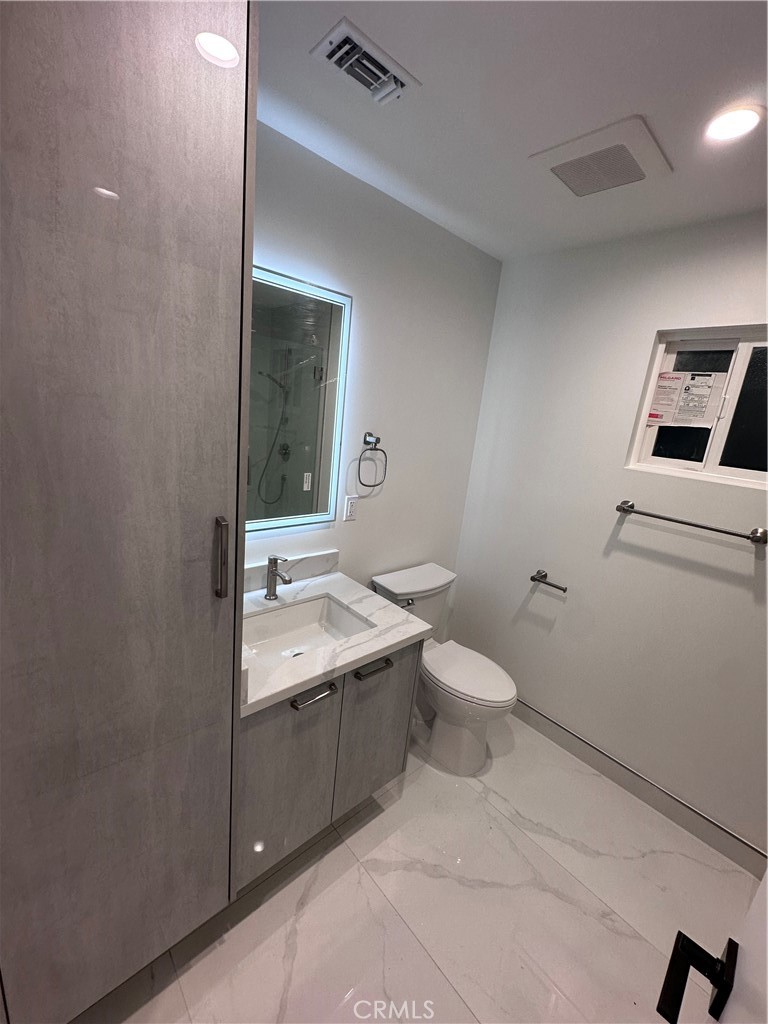 9947 Saticoy