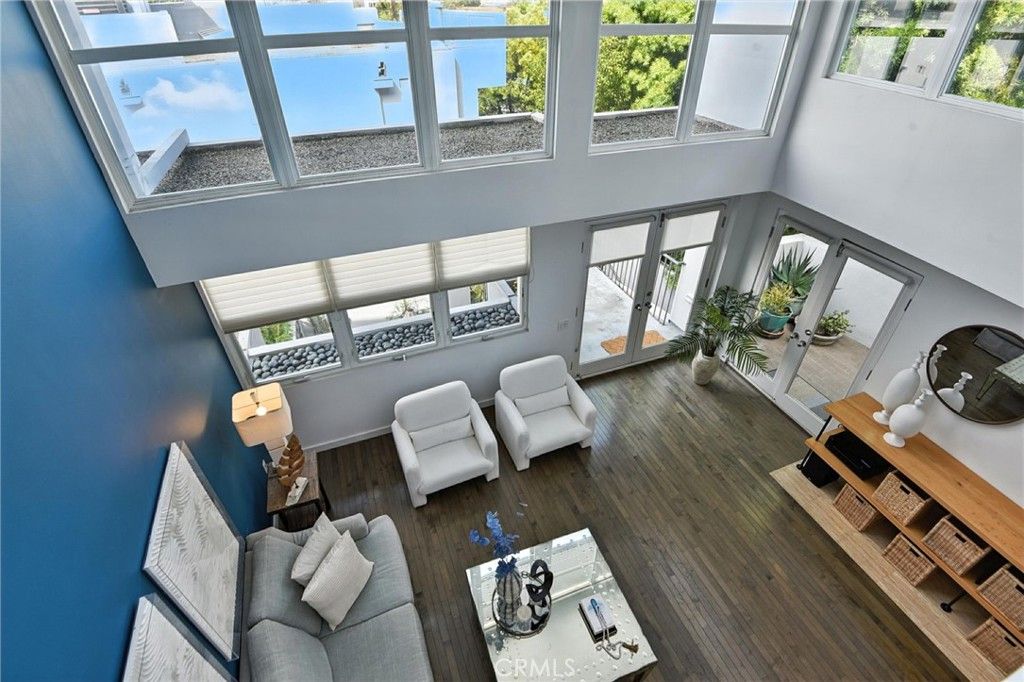 Photo of 2203 3rd Street #1, Santa Monica, CA 90405 (MLS # SR25160569)