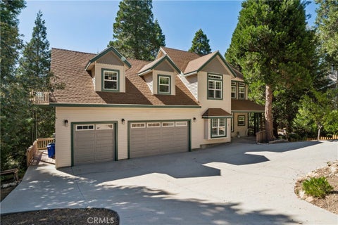 Photo of 296 Grass Valley RD, Lake Arrowhead, CA 92352 (MLS # IG26205007)
