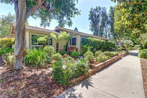 Photo of 134 Avenida Majorca #A, Laguna Woods, CA 92637 (MLS # OC26082020)