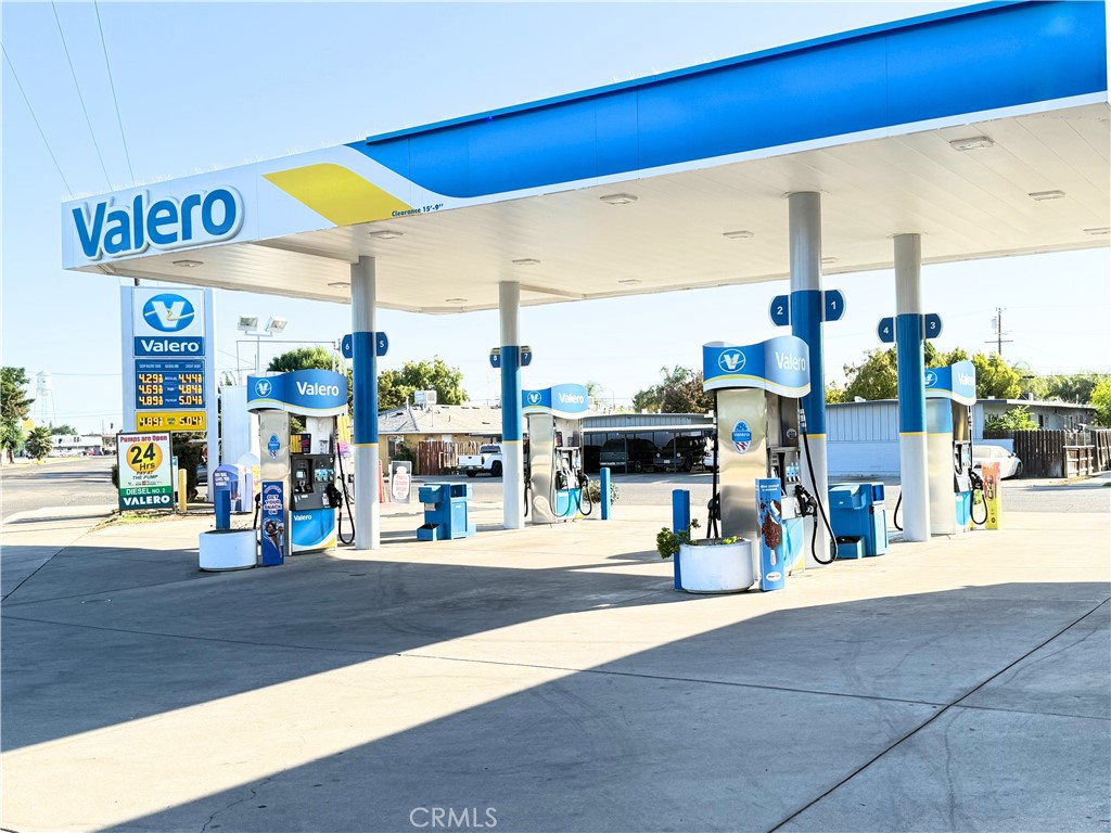 Prime Central Valley Location – Valero Gas Station with Direct Highway 99 Access
Exceptional investment opportunity! This Valero Gas Station is strategically located just one block off the CA-99 on/off-ramps, offering excellent highway frontage, visibility, and accessibility in a high-traffic corridor of California’s Central Valley.
Positioned on a ±16,117 SF lot with a ±1,525 SF building, the station operates under the nationally recognized Valero brand, attracting consistent customer loyalty. The site features a fully equipped convenience store, a standard ATM, and a Bitcoin ATM, catering to both local residents and highway travelers.
Surrounded by residential neighborhoods, elementary and high schools, and close to downtown areas, government offices, and public transit routes, the location benefits from strong daily foot and vehicle traffic.
Whether you're looking to expand your investment portfolio or step into the fuel station business, this is a rare opportunity to acquire a well-located, brand-backed asset with direct access to one of California’s major highways.