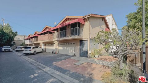 961 S Manhattan Place 3 Los Angeles CA 90019