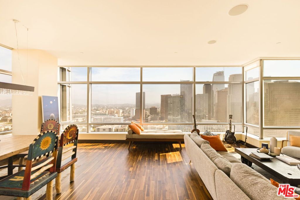 Properties 1 900 W Olympic Boulevard 33J